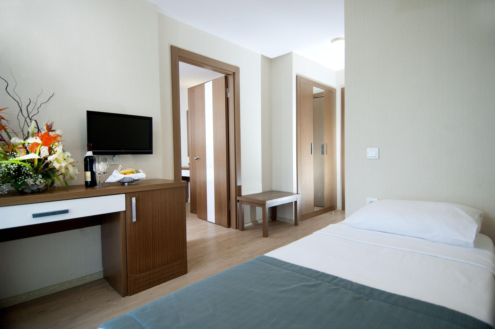 Supreme Hotel Marmaris Exterior photo